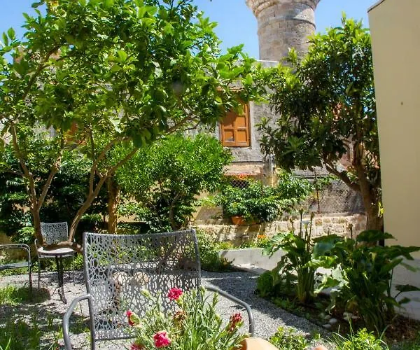 Aramis Boutique House