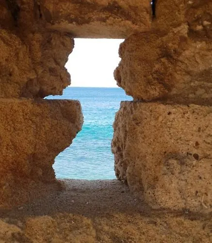 Aramis Boutique House